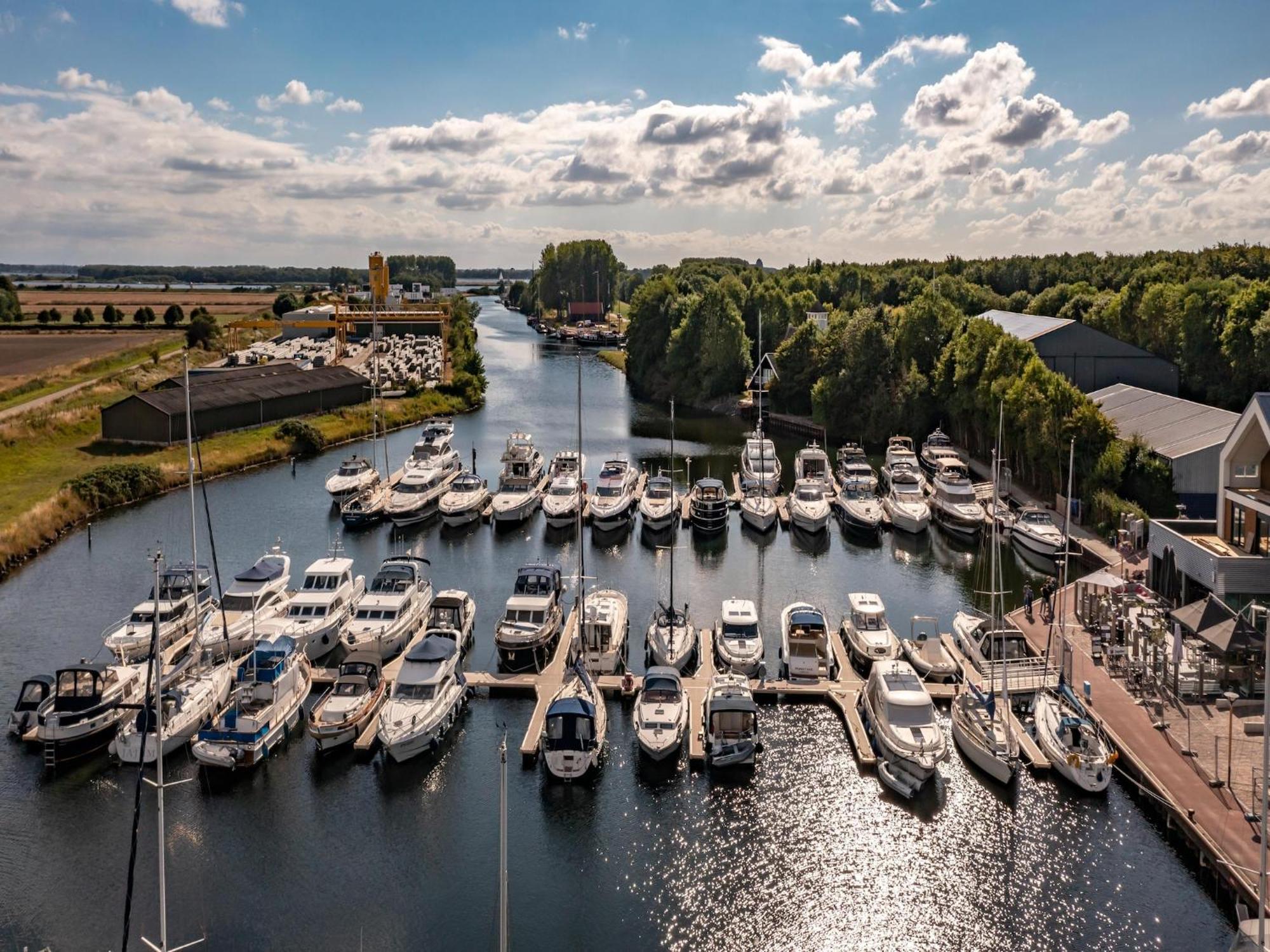 Luxury Apartment In R Sidence Marina Kamperland Pet Friendly Exterior foto